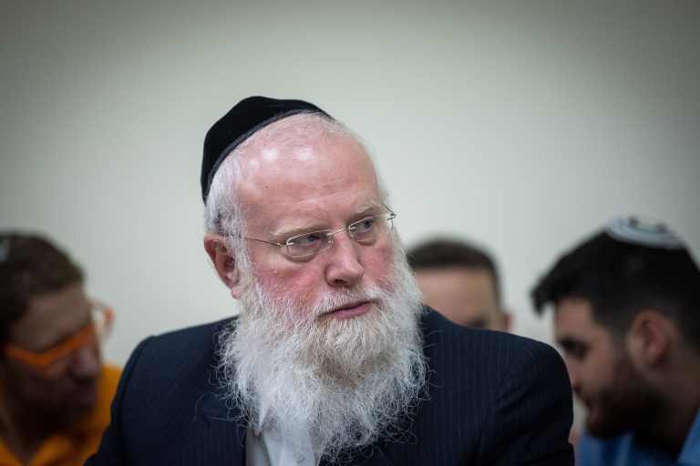Moshe Roth