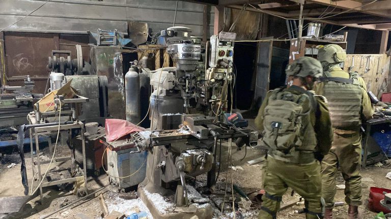 A lathe in Hebron