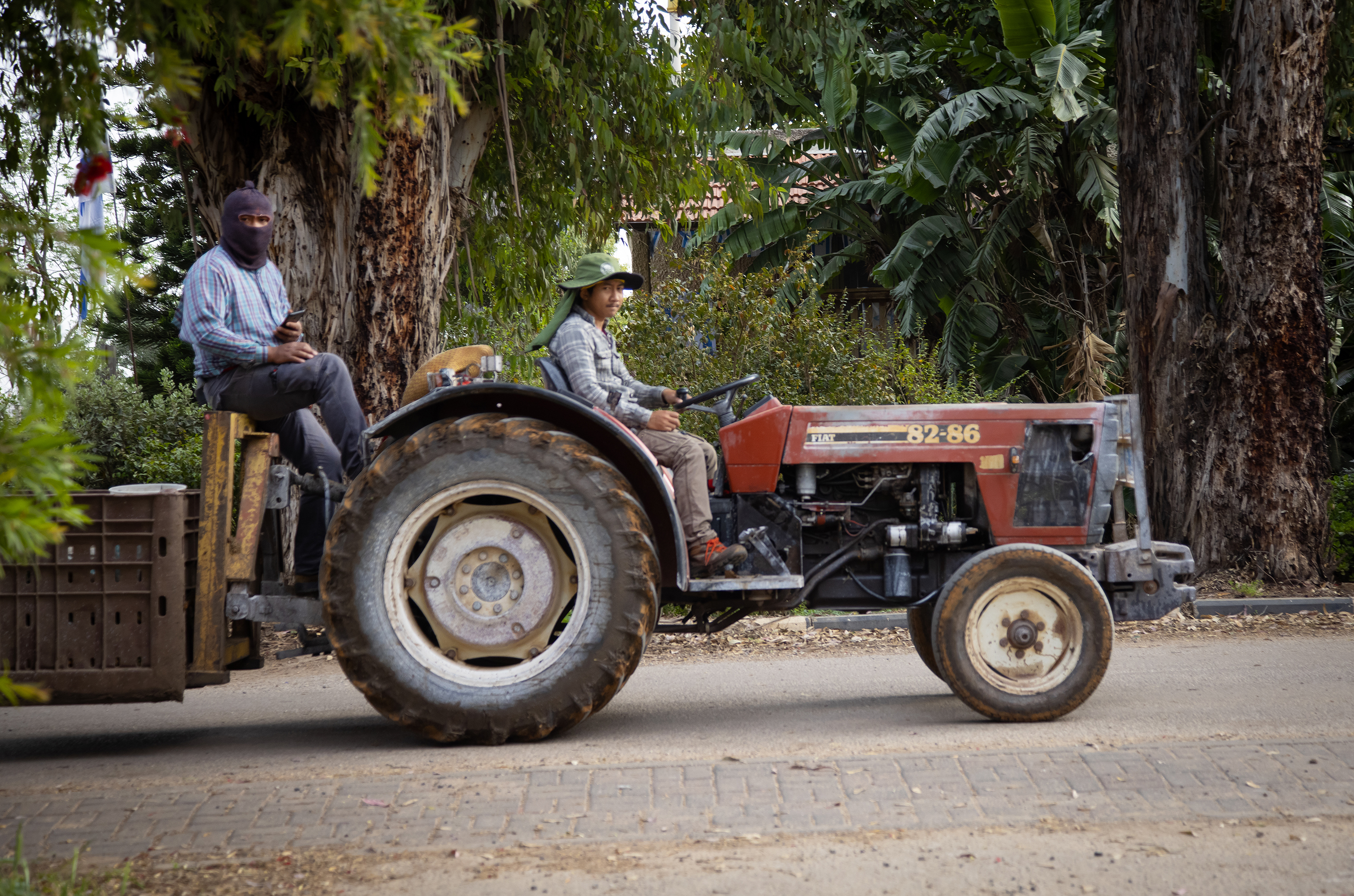 Struggling to fill the foreign worker shortfall. Thai foreign workers before the war.