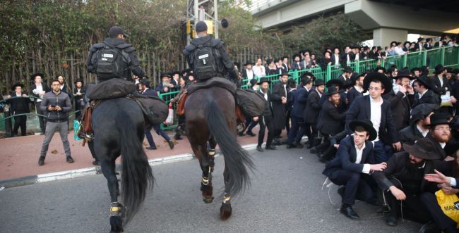 Charedi protest. Illustration.
