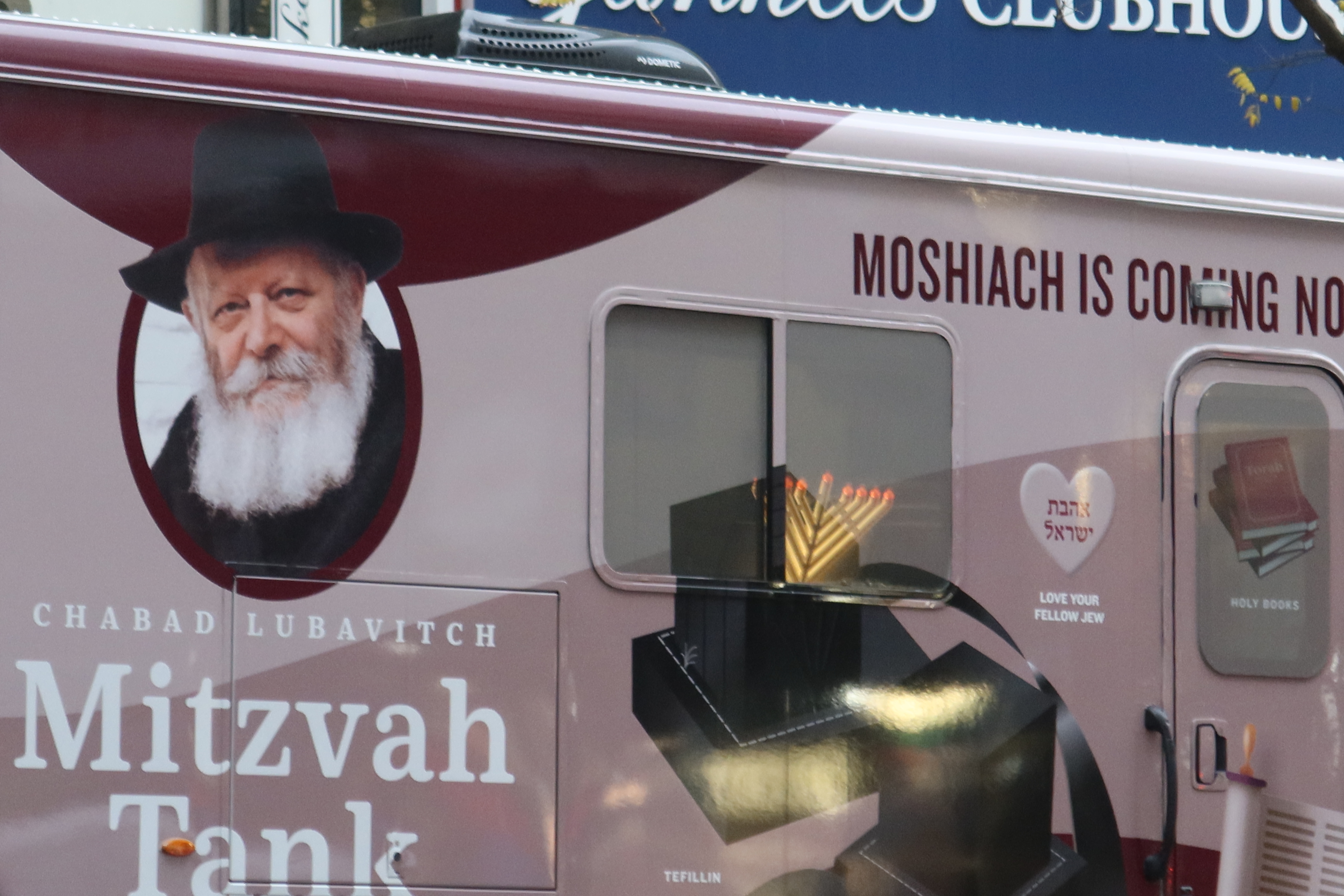 Oakland Chabad synagogue vandalized two times in two weeks.