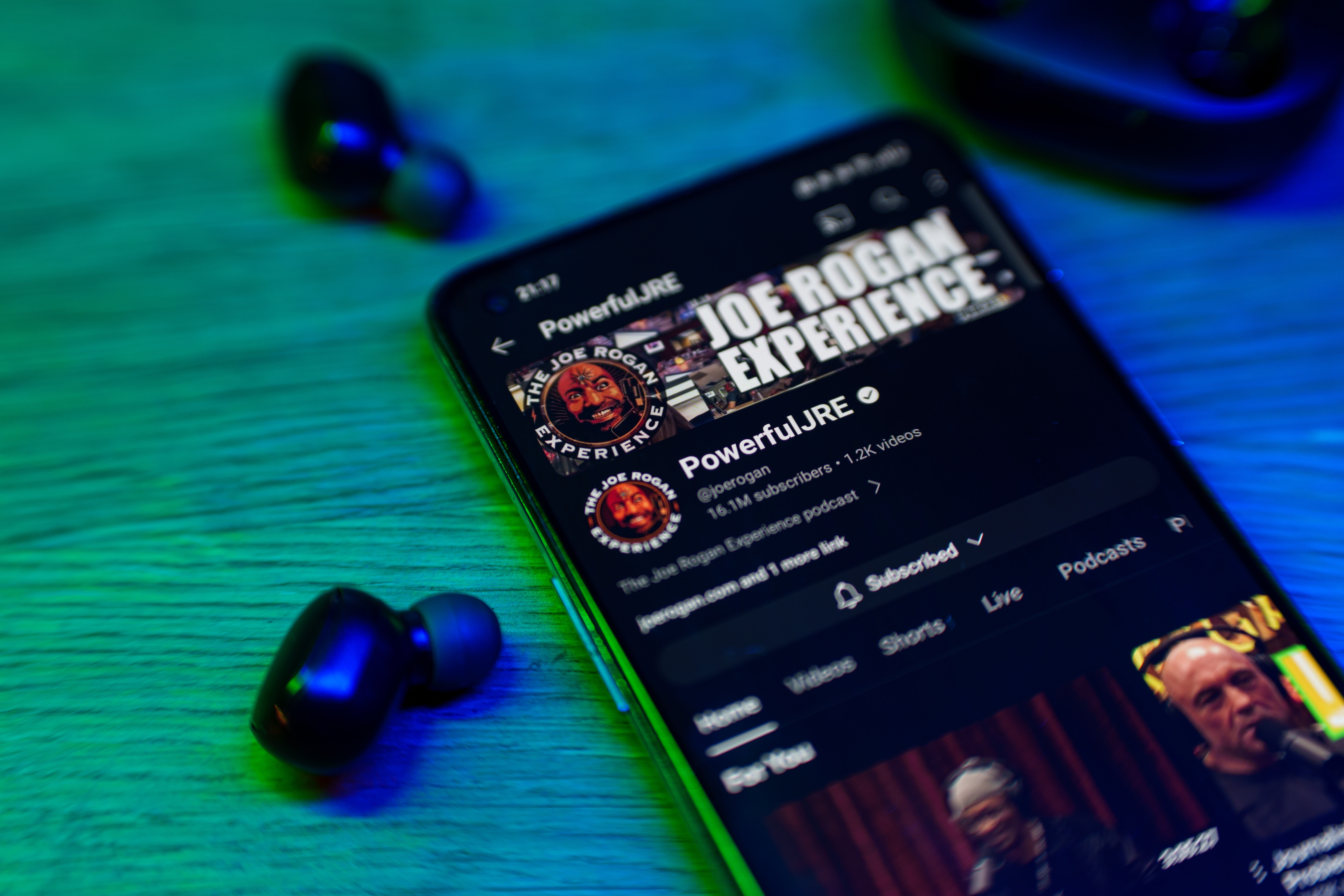 Number one podcaster in the world - Joe Rogan - endorses Trump