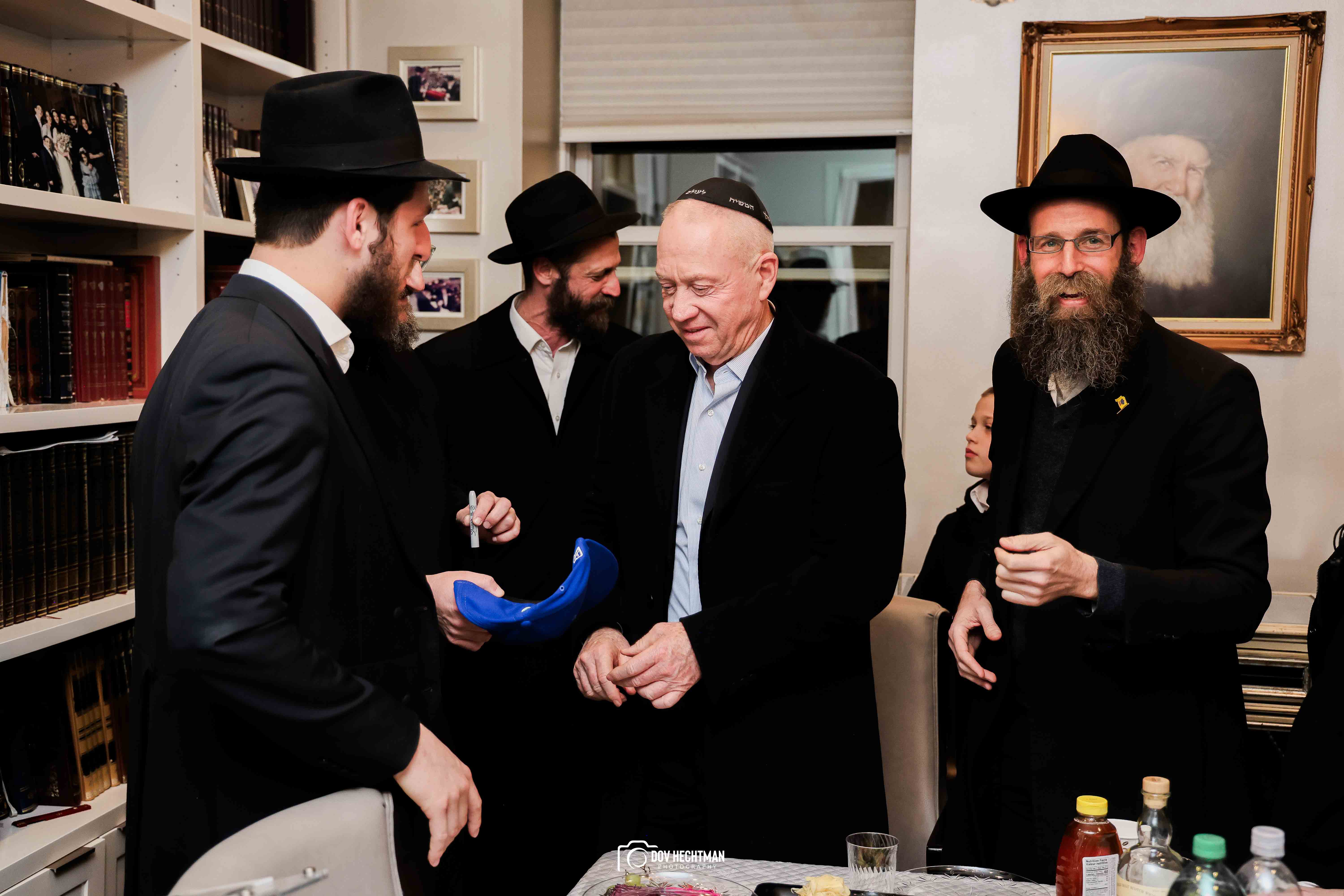 From Israel's War Room to 770: Yoav Gallant goes to Brooklyn to thank Chabad emissaries
