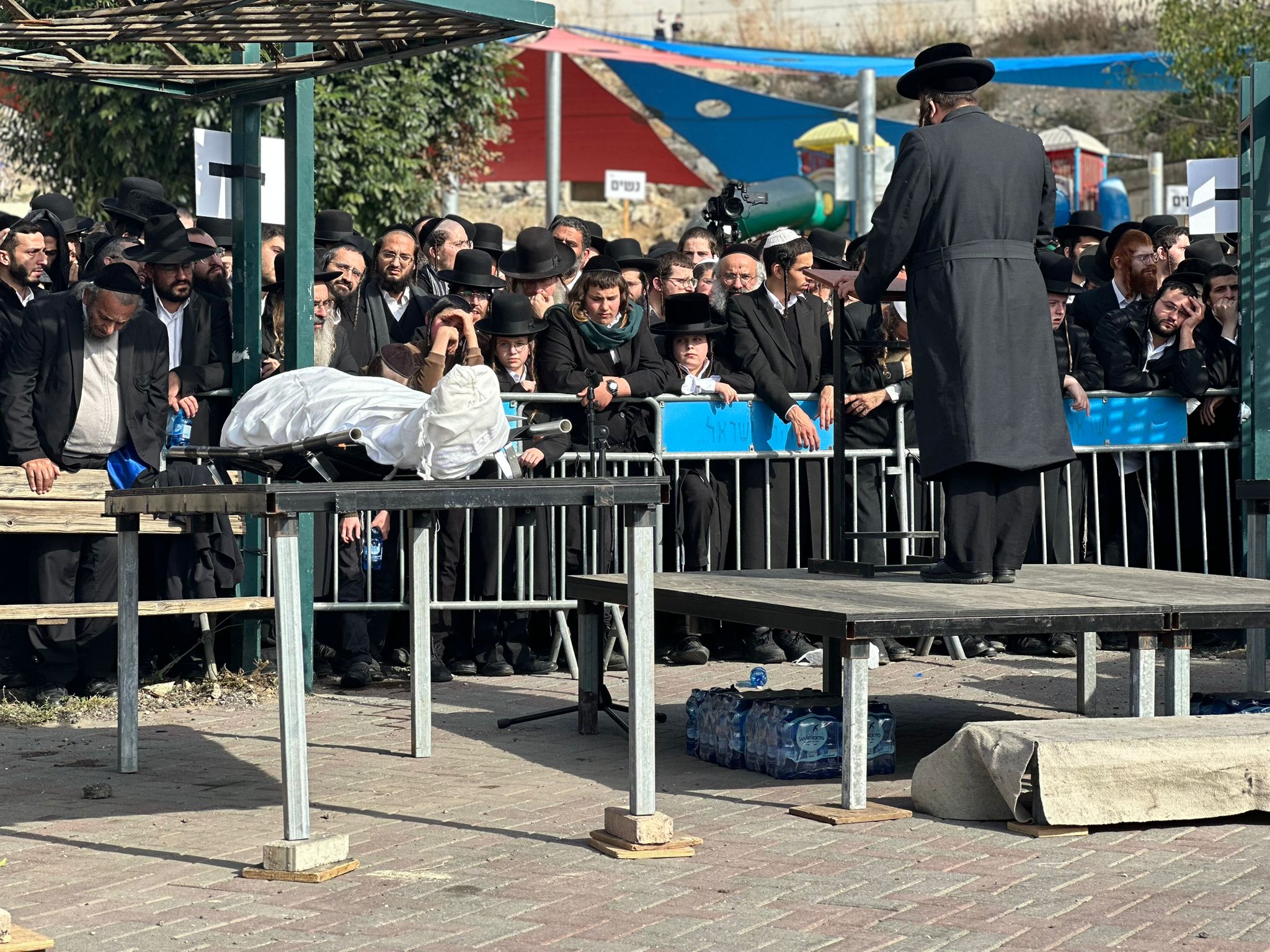Five Breslav Chasidim who died in Moroccan car crash laid to rest in Safed 