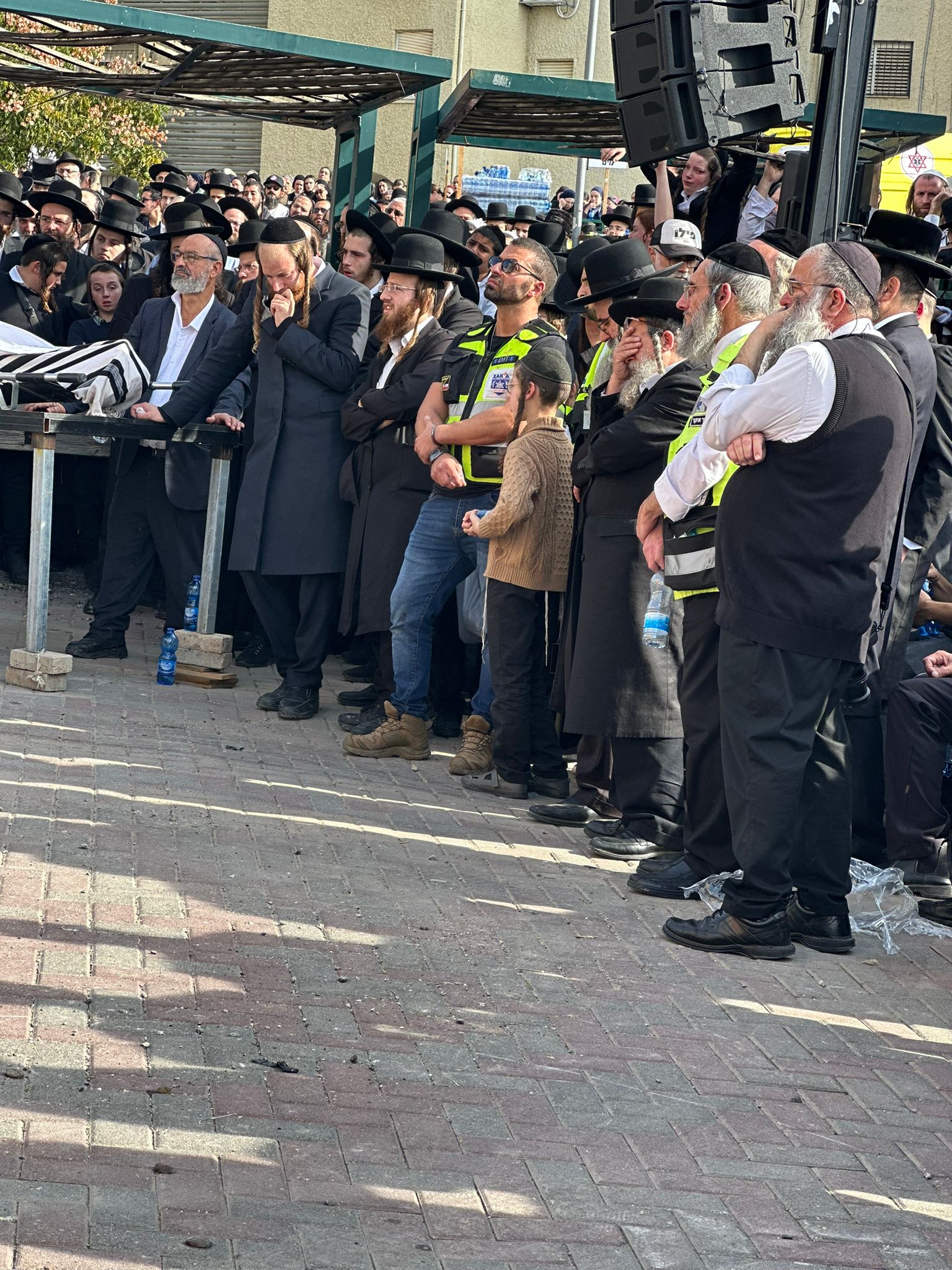 Five Breslav Chasidim who died in Moroccan car crash laid to rest in Safed 