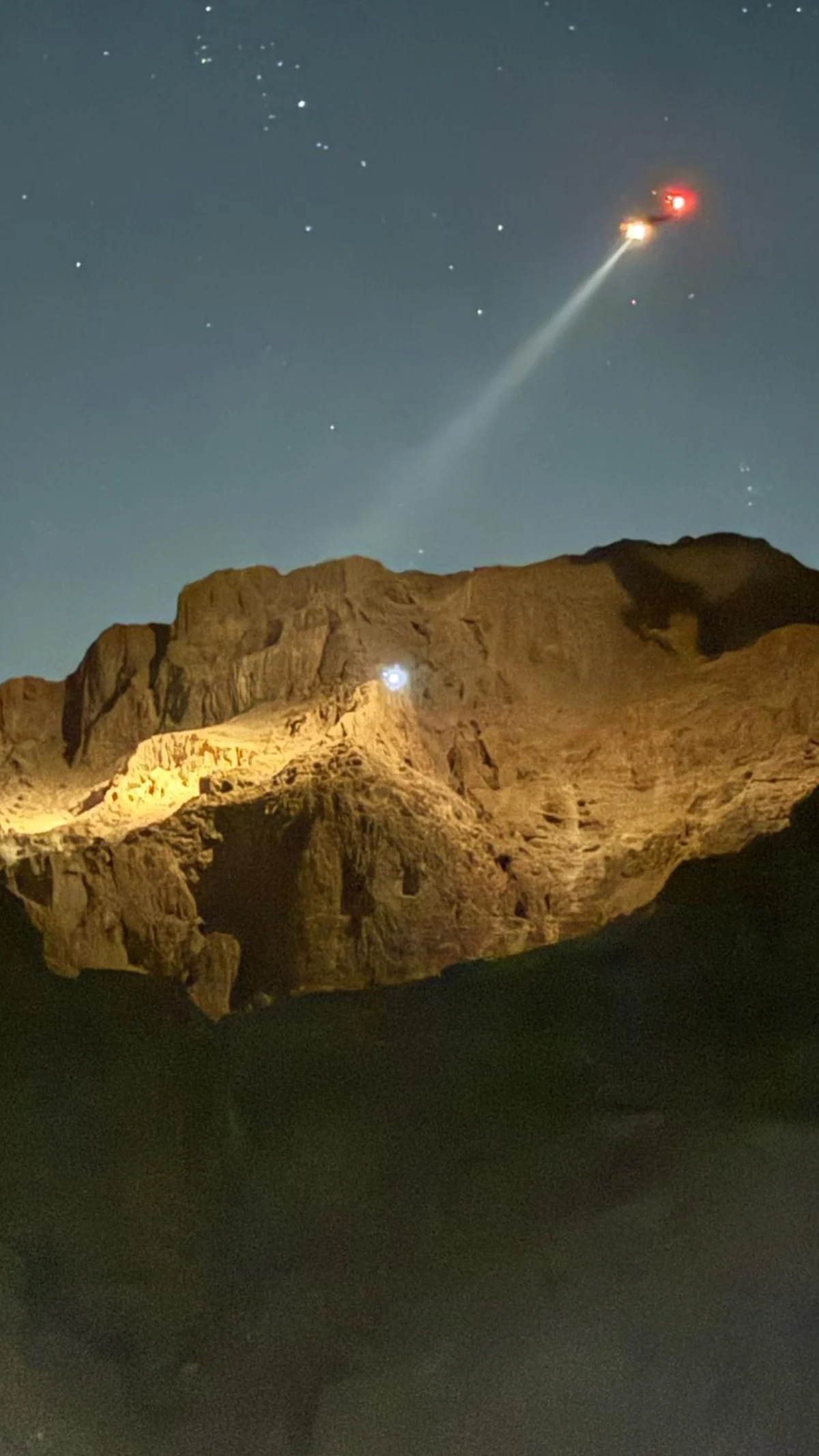 MIDNIGHT DRAMA: Elite rescue team races to save hikers in deadly canyon