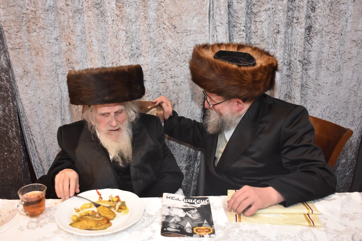 IN COLOR: Thousands Gather in Tel Aviv to Honor Legendary Hasidic Leader 'Abir Yaakov'