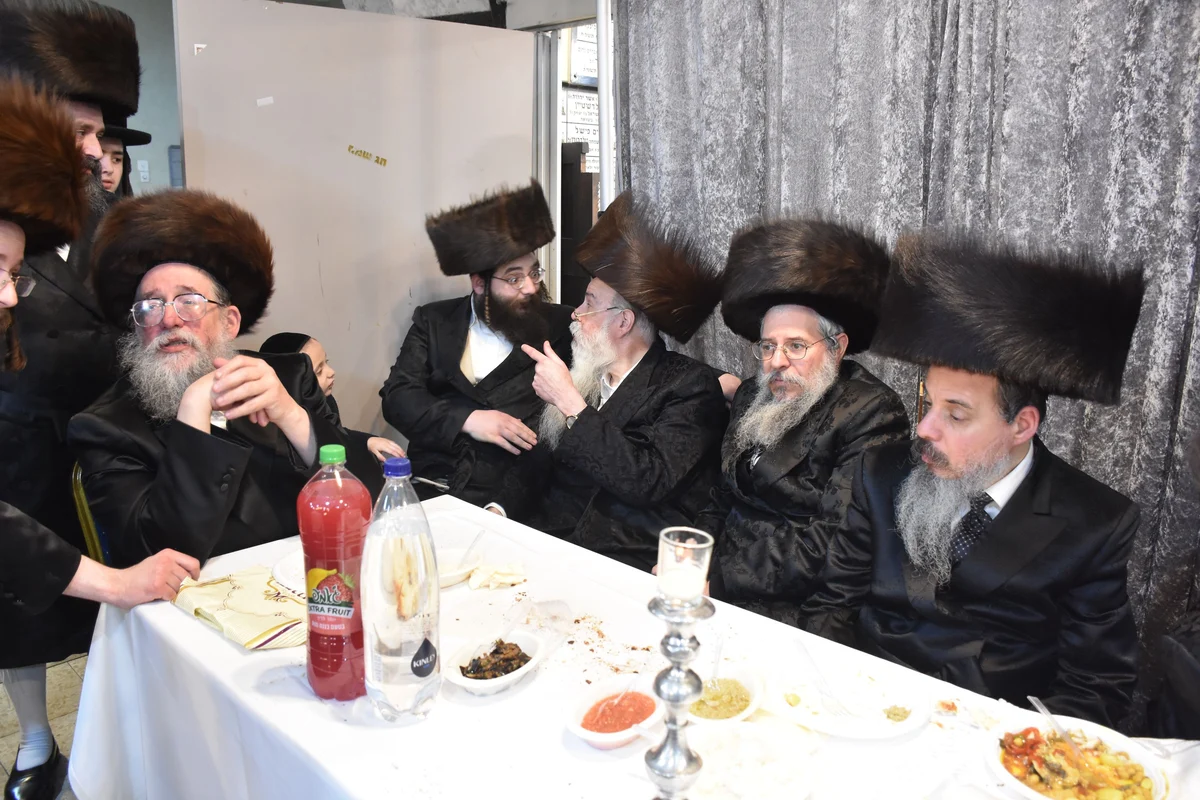 IN COLOR: Thousands Gather in Tel Aviv to Honor Legendary Hasidic Leader 'Abir Yaakov'