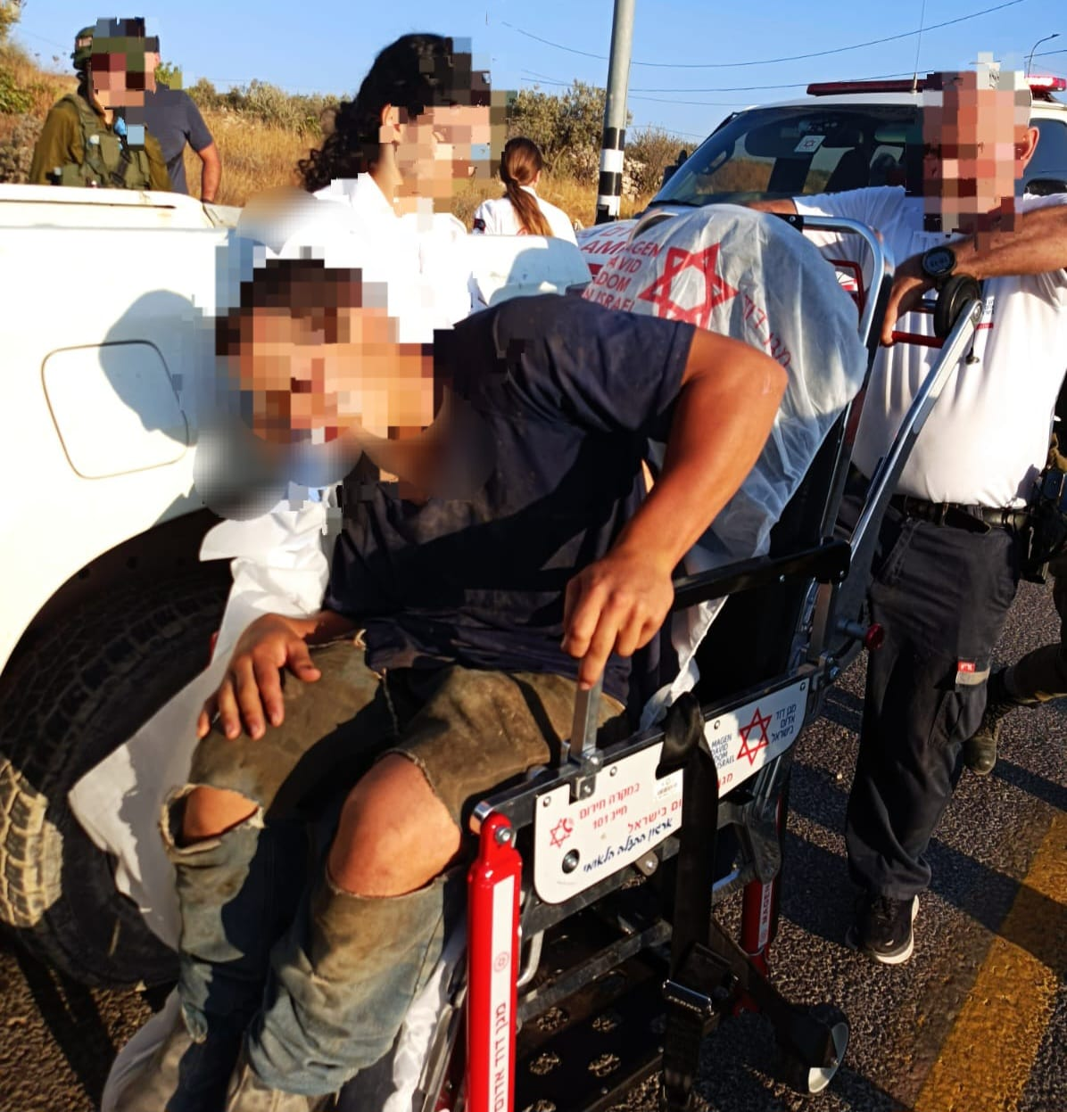 Arabs and left-wing activists attack Jews in Hebron hills 