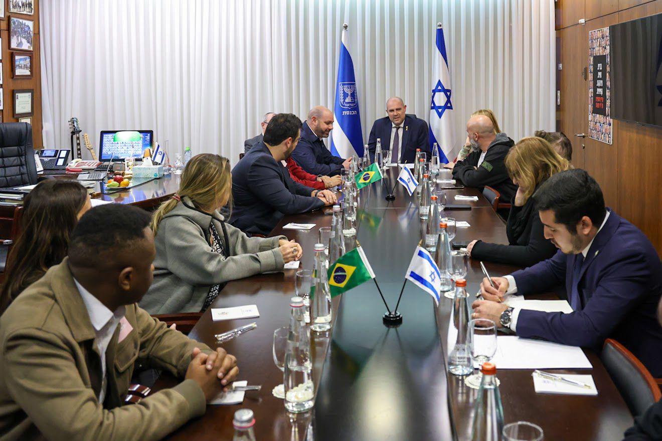 Brazilian delegation visiting Israel