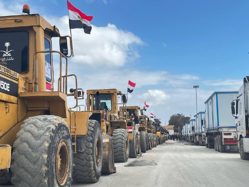 Caravans stuck outside the Gaza Strip.
