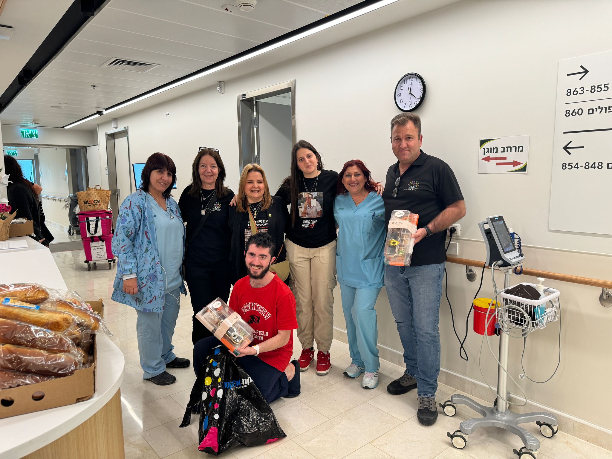 Alon and Ella: The volunteer army that rushed to help in Israel's darkest hour