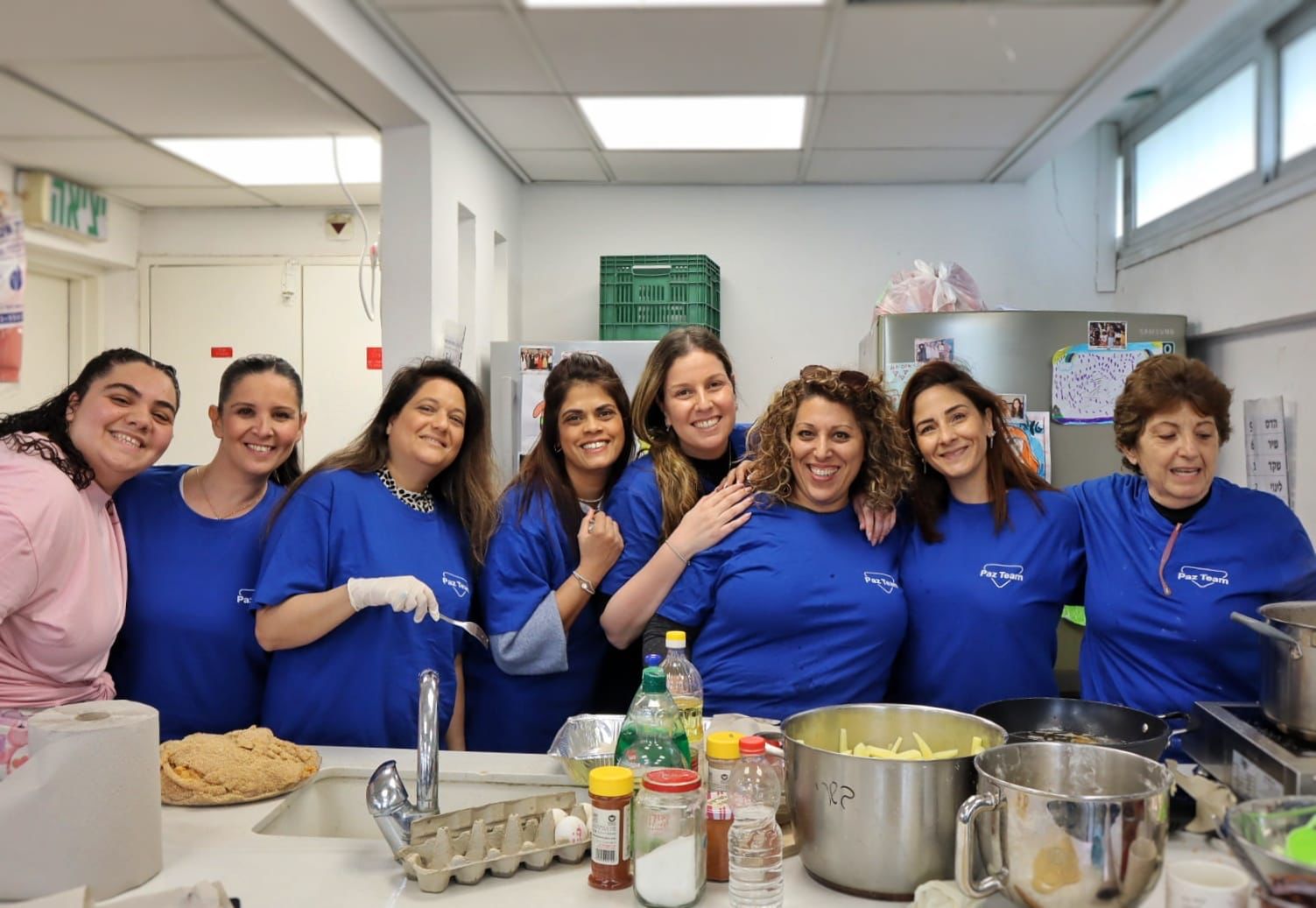 Alon and Ella volunteers