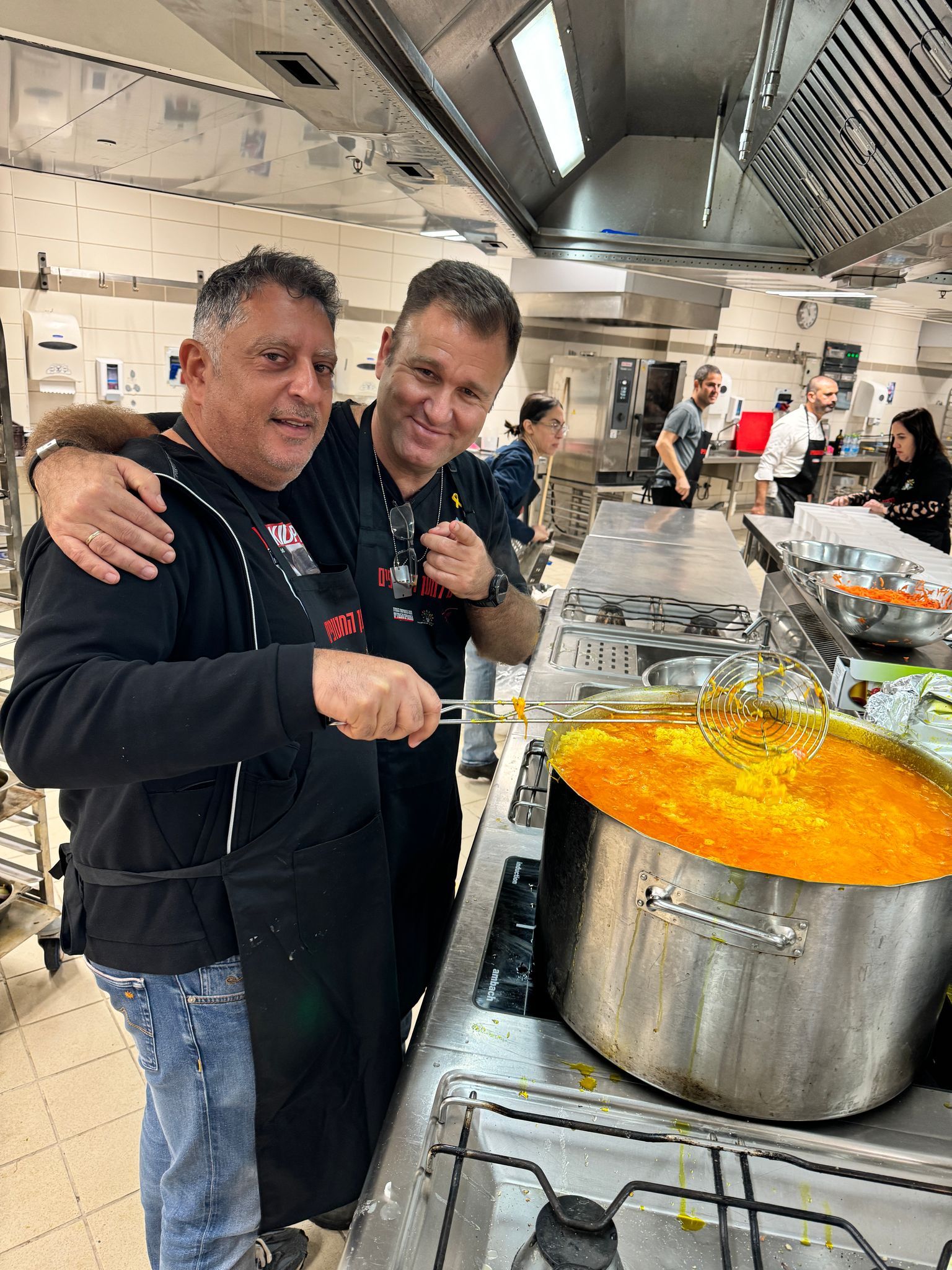 Alon and Ella: The volunteer army that rushed to help in Israel's darkest hour