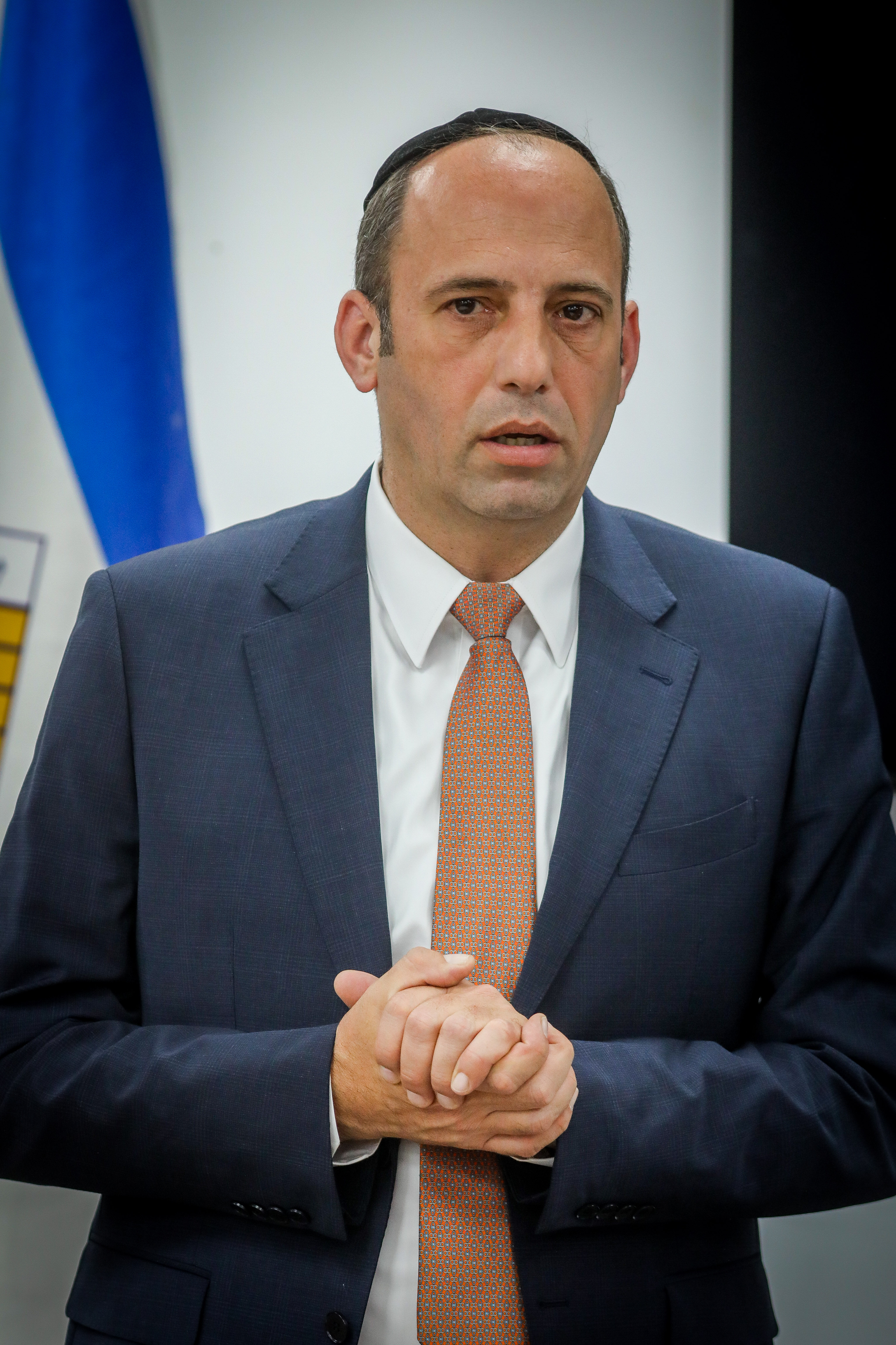 WATCH: Dramatic rescue- Police rescue Beit Shemesh Mayor from violent Haredi mob