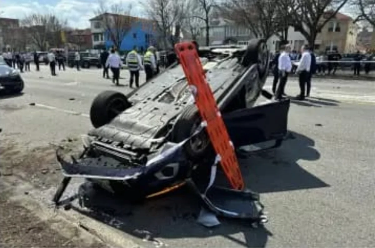 Scene of the horrific car crash that killed a mother and her 2 daughters