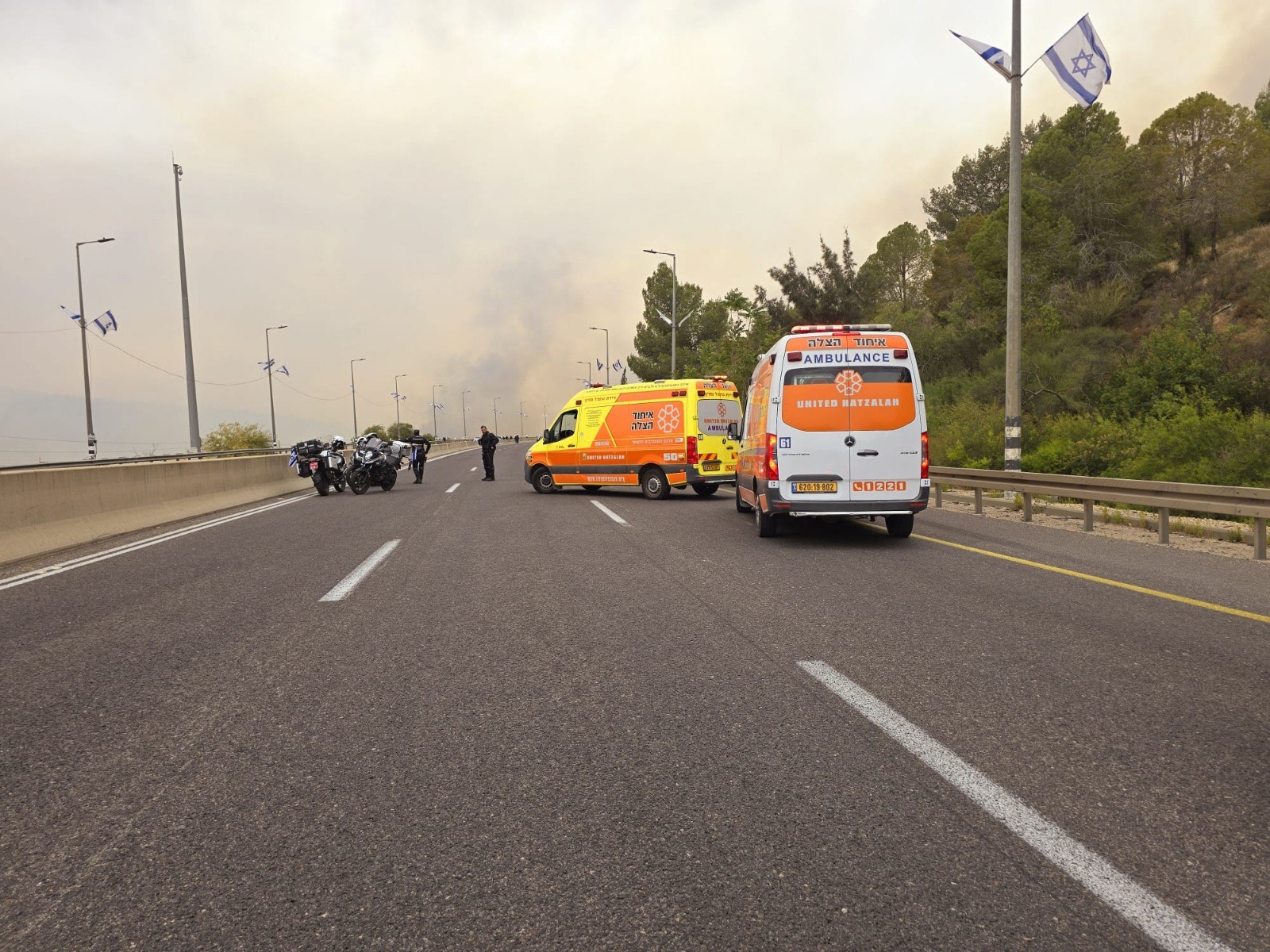 Road 1 closed as fire engulfs the area 