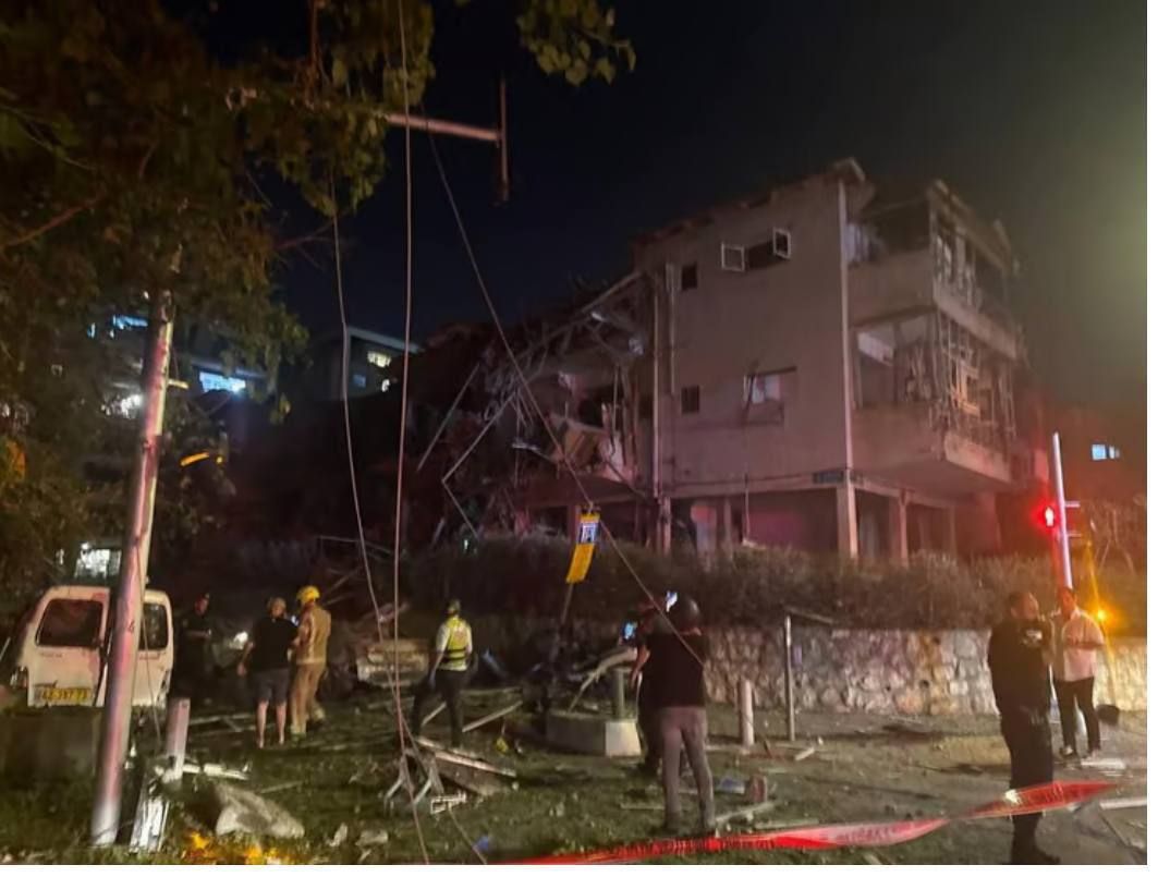 3 dead, 70 wounded as launches massive missile barrage at Israel