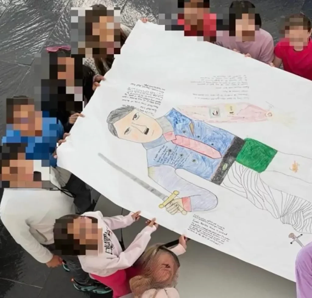 Hitler drawing in the school