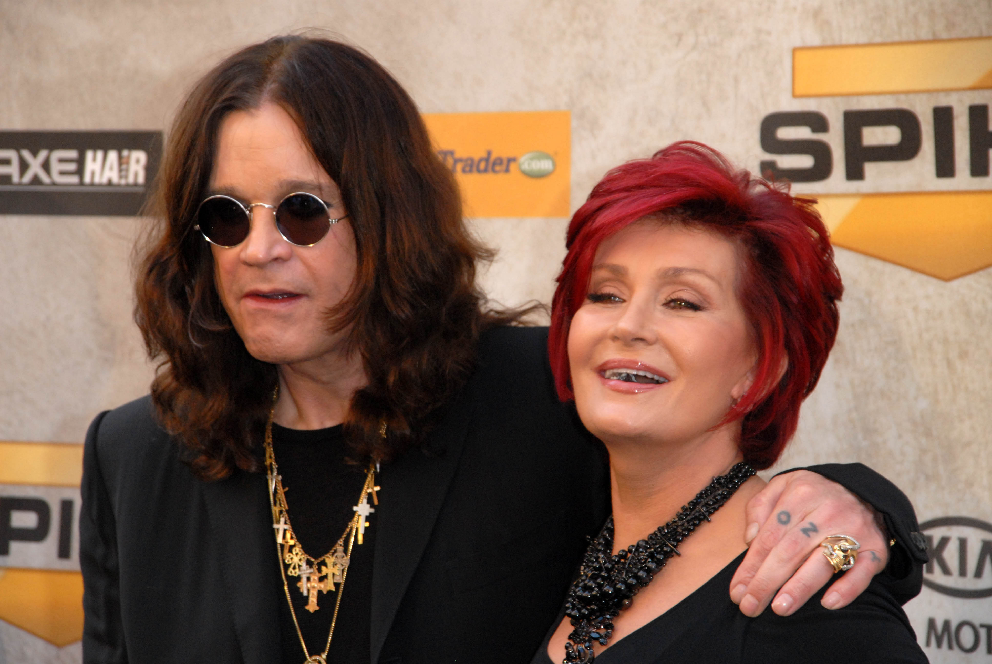  Ozzy Osbourne, Prince of Darkness, Dies at 76 