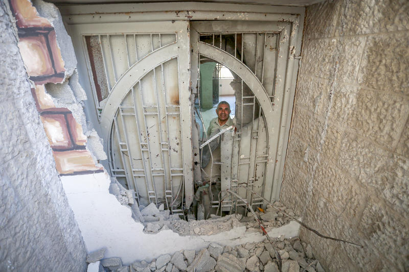 West-Bank arab citizen