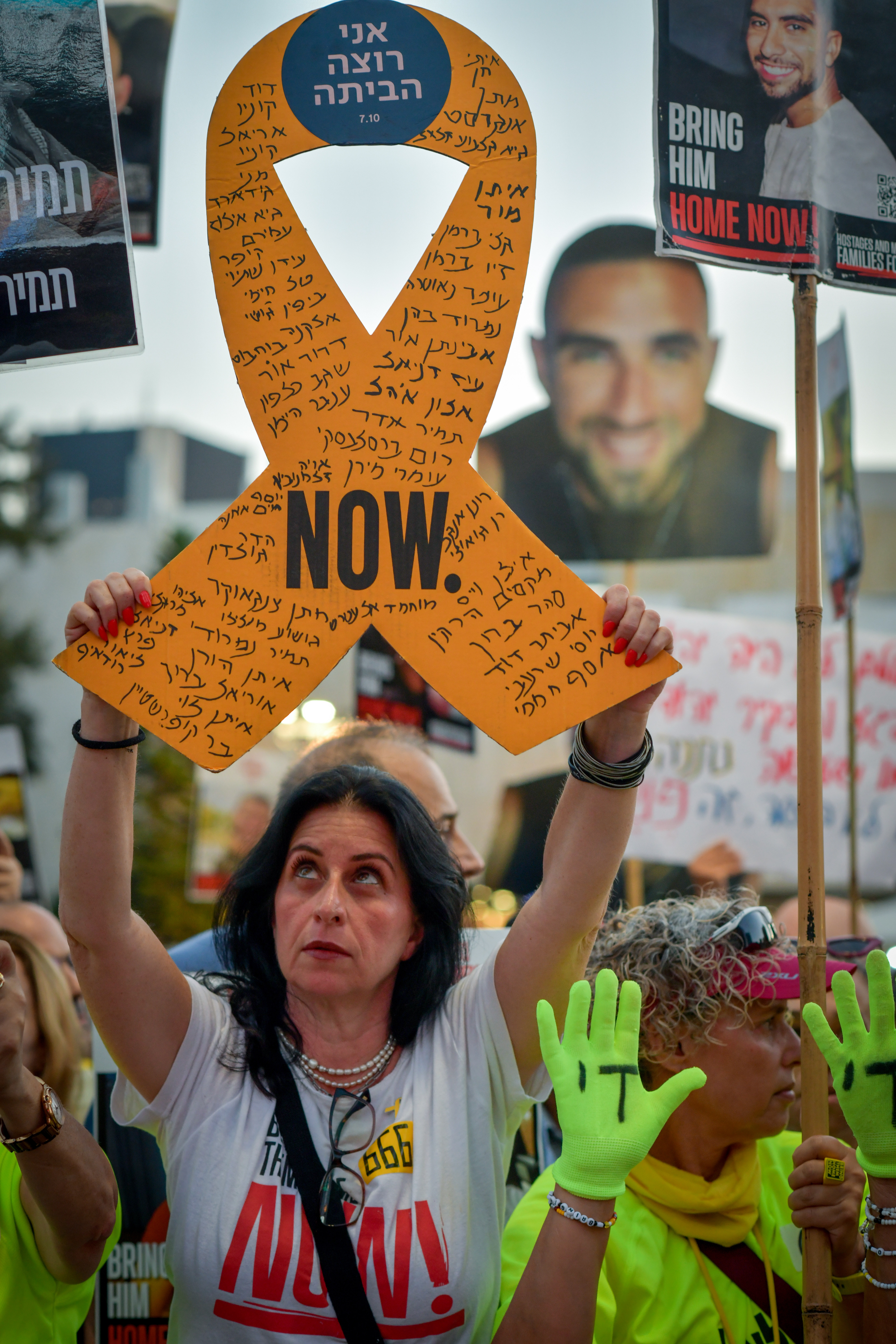 Protest for the hostages.