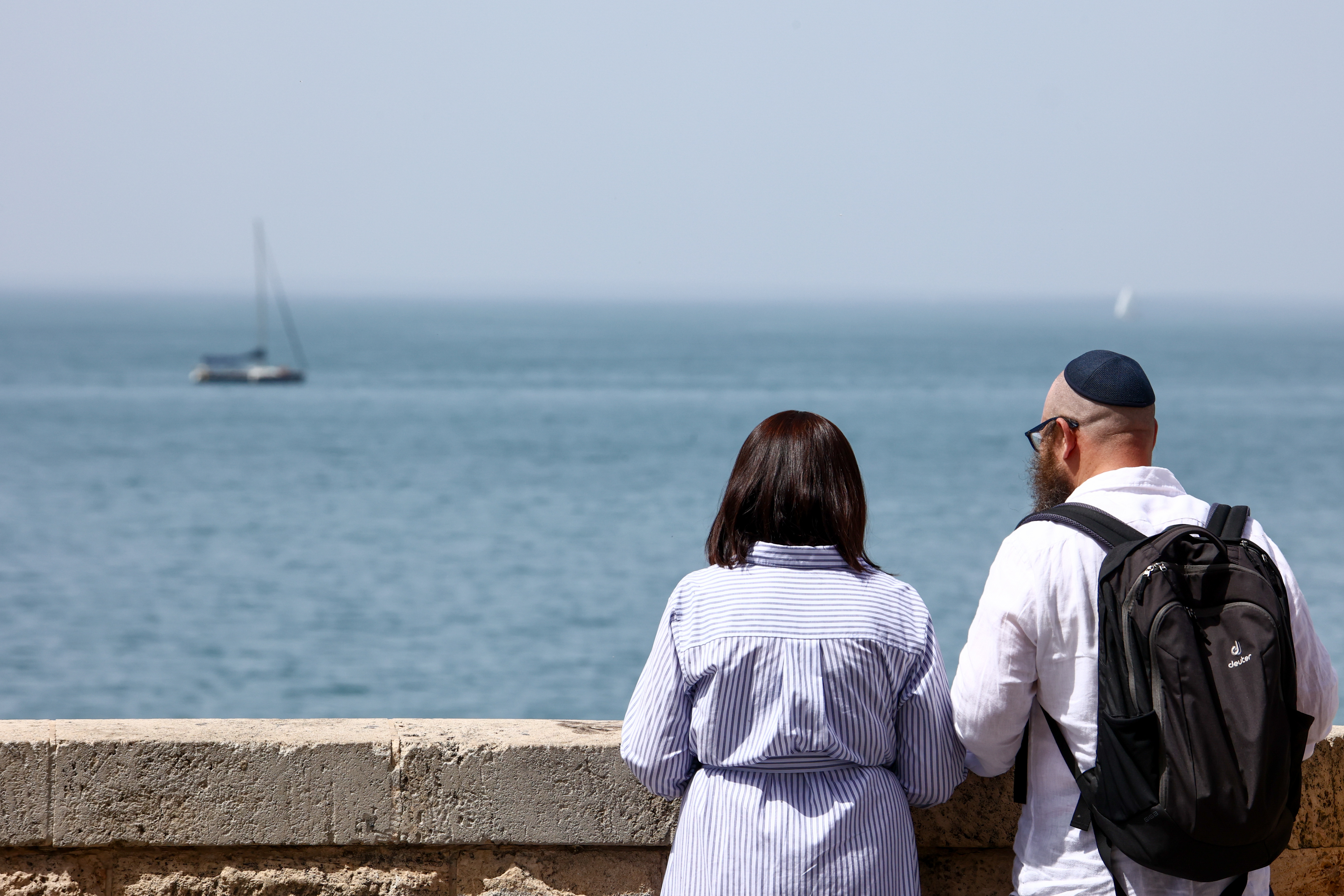 Israelis face heatwave