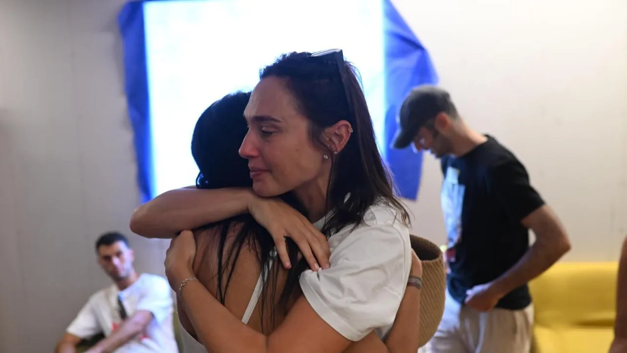 Gal Gadot meets hostages' families