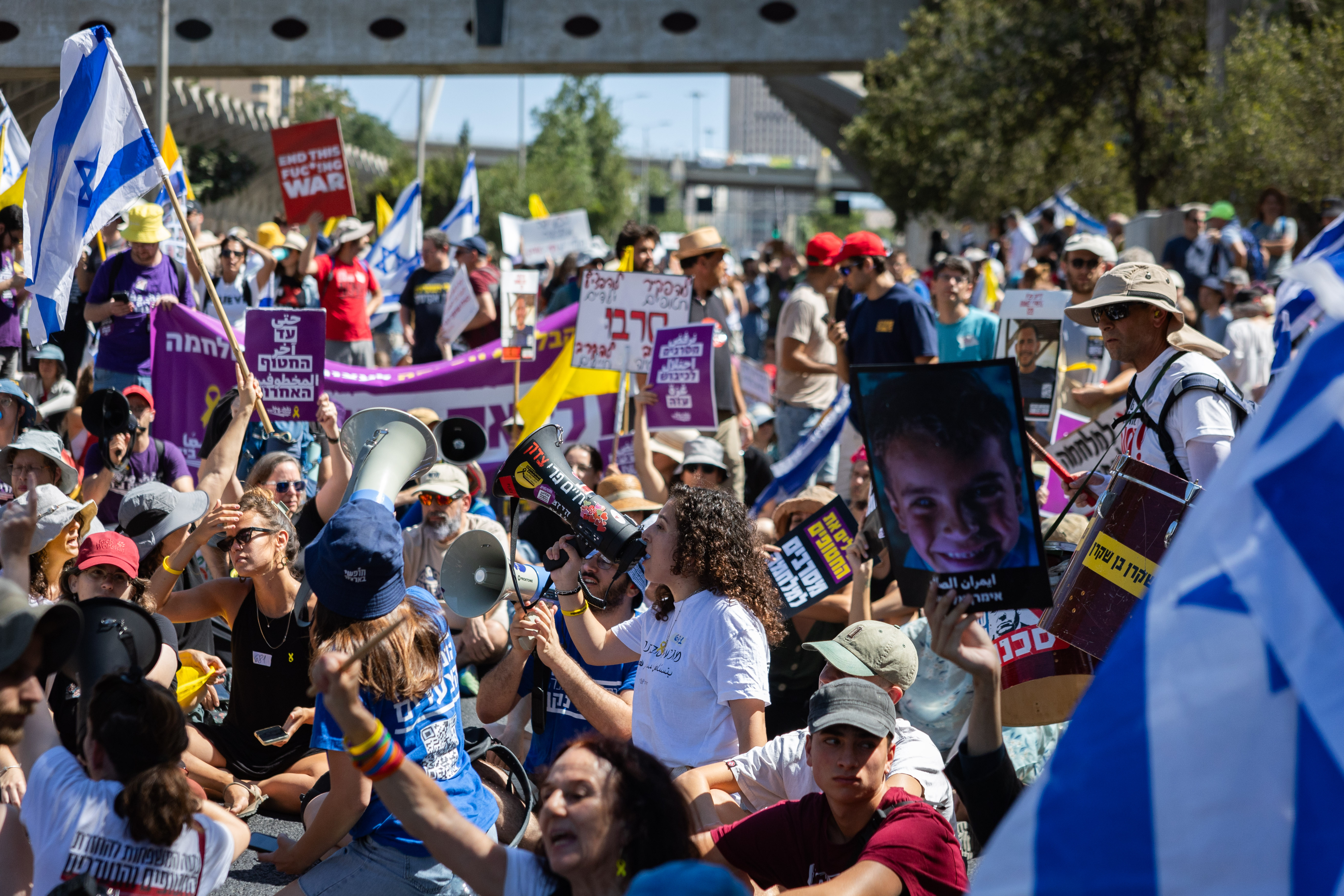 Protests erupt in Jerusalem, August 17, 2025