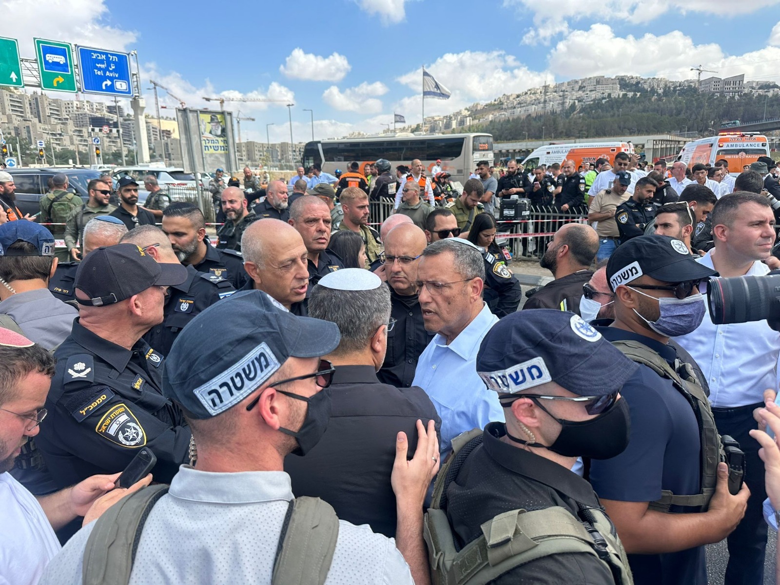 Shooting Attack in Jerusalem: 6 dead, At least 7 seriously wounded | WATCH