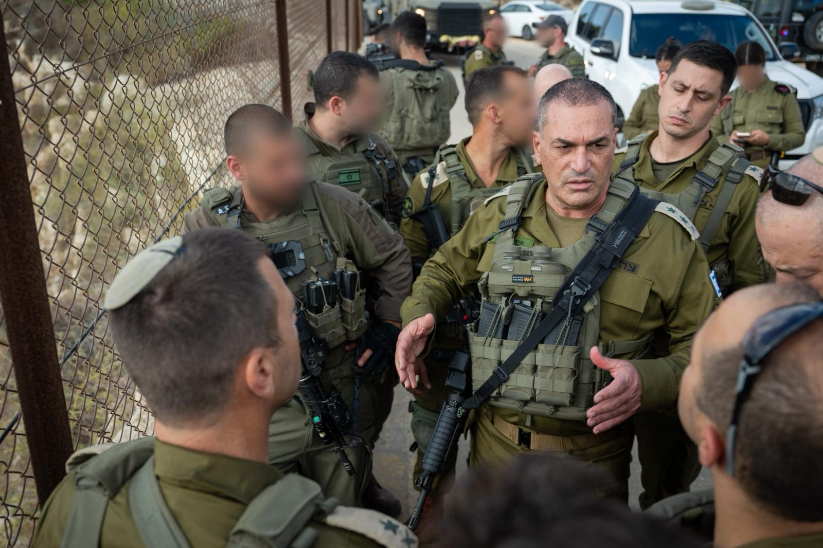 IDF Chief of staff Eyal Zamir at lookout point