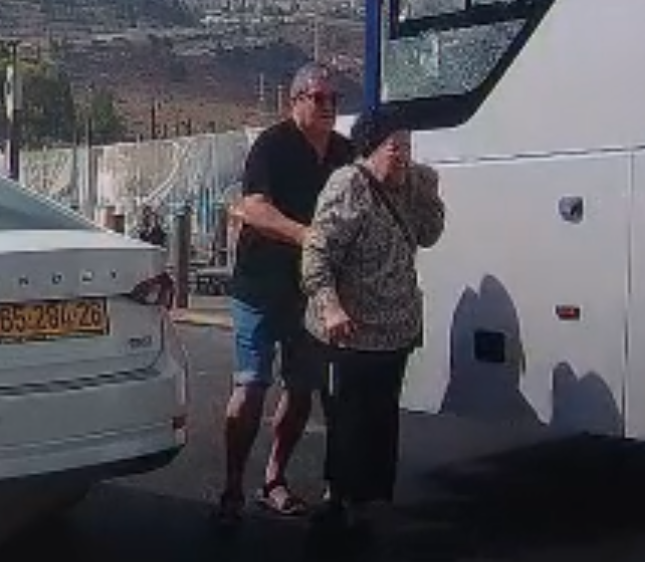  A Taxi Driver's Desperate Act Caught on Video in Jerusalem Terror Attack | WATCH