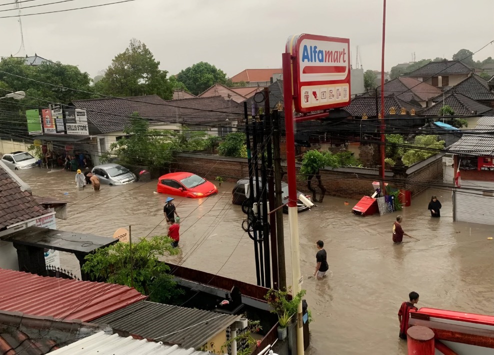 Indonesia devastated by flood