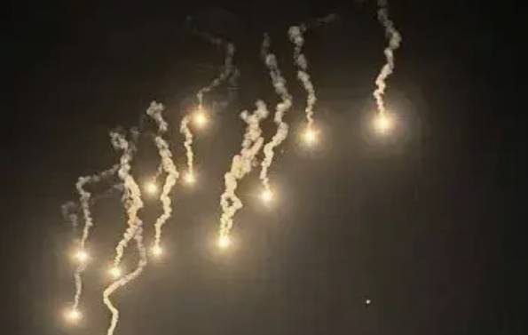 BREAKING: Tanks in the heart of Gaza City – and powerful airstrikes