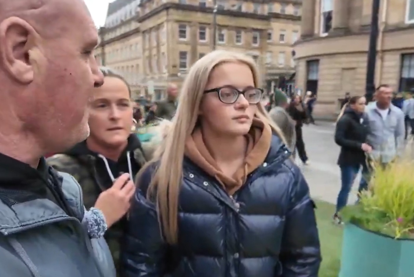 Teenager has her flag confiscated in Anti-Israel UK protest