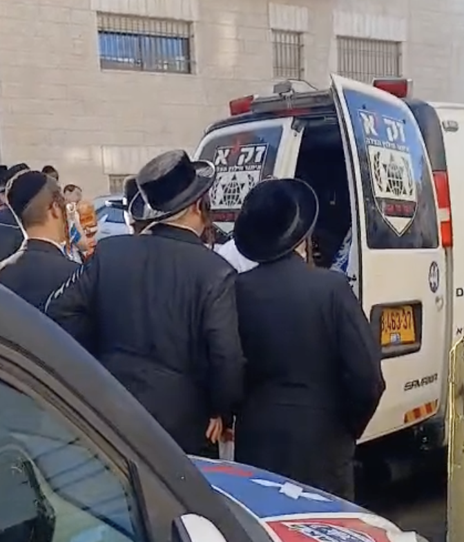 Horrific Tragedy: Yeshiva Student found lifeless at Mir Yeshiva Dormitory