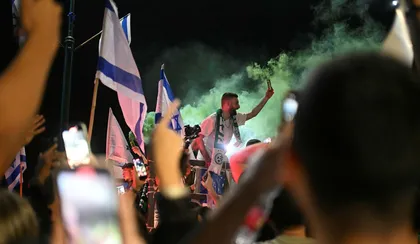 After 738 Days of Hell: Former Hostage Matan Angrest Returns Home to Thousands of Adoring Fans | WATCH