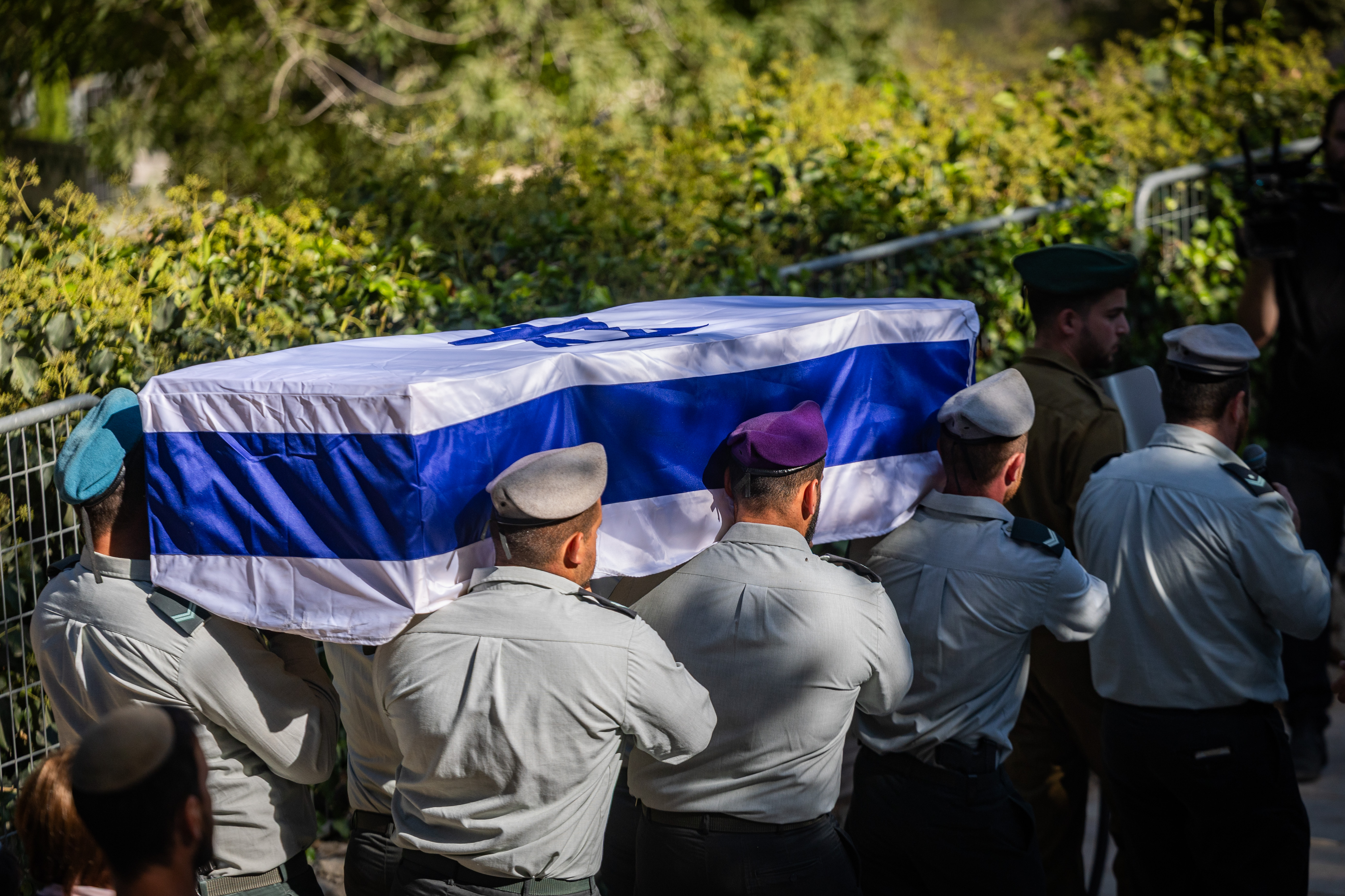 Chilling: Lecha Dodi sung at fallen soldier Efi Feldbaum's Funeral 