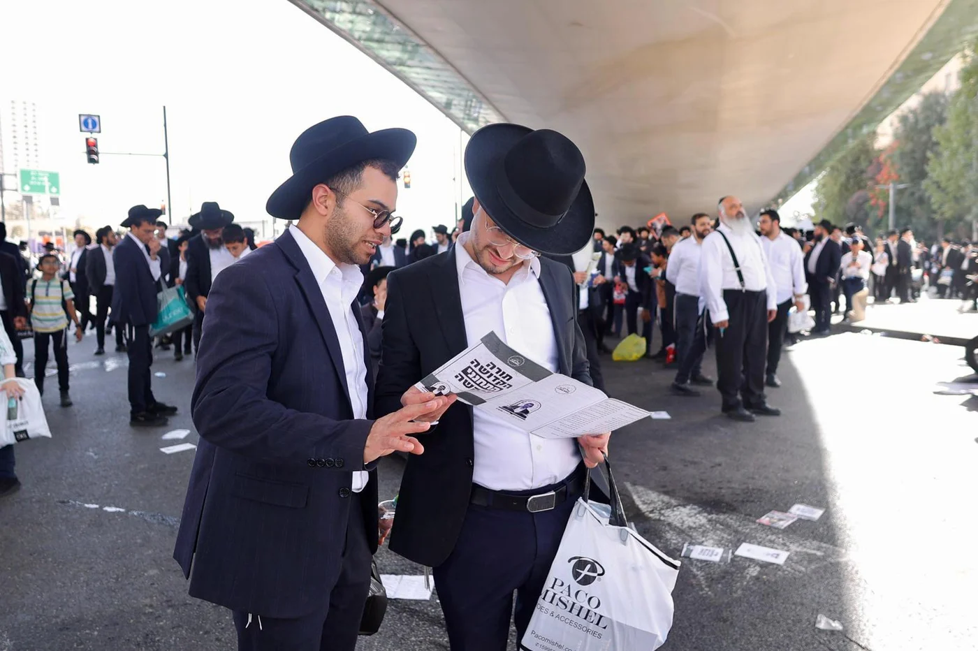 Photo: Daniel nefosi, David Mendelson