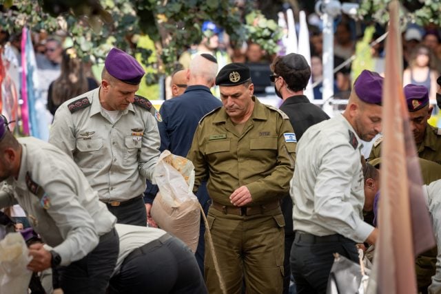 IDF Chief Eyal Zamir attends Asaf Hamami's funeral