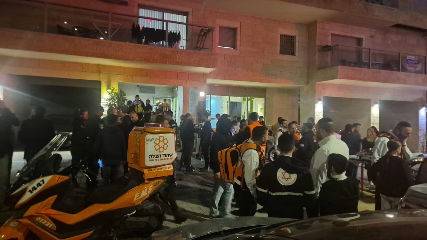 United Hatzalah paramedics at the scene
