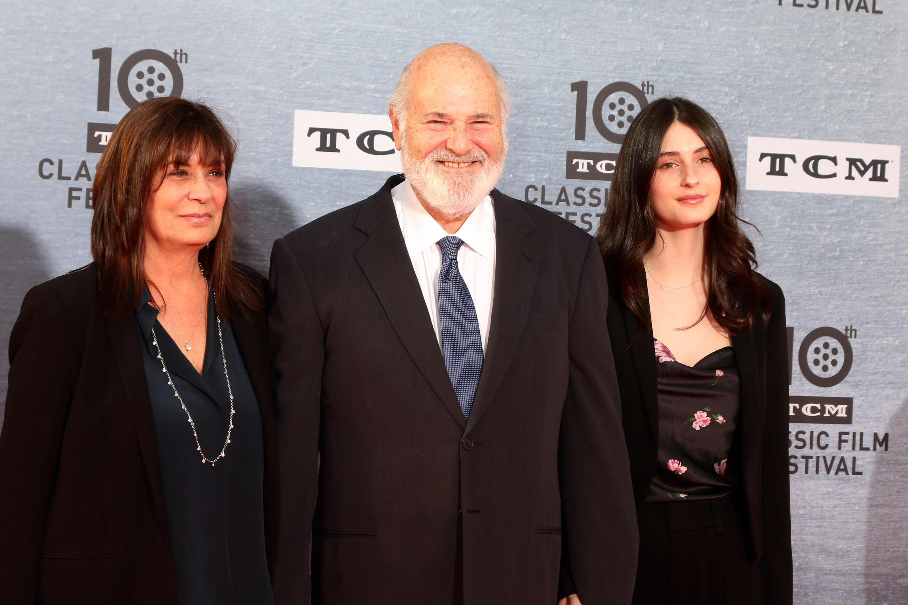 LOS ANGELES - APR 11: Rob Reiner, Family at the 0th Anniversary Screening Of "When Harry Met Sally" at the TCL Chinese Theater IMAX on April 11, 2019 in Los Angeles, CA