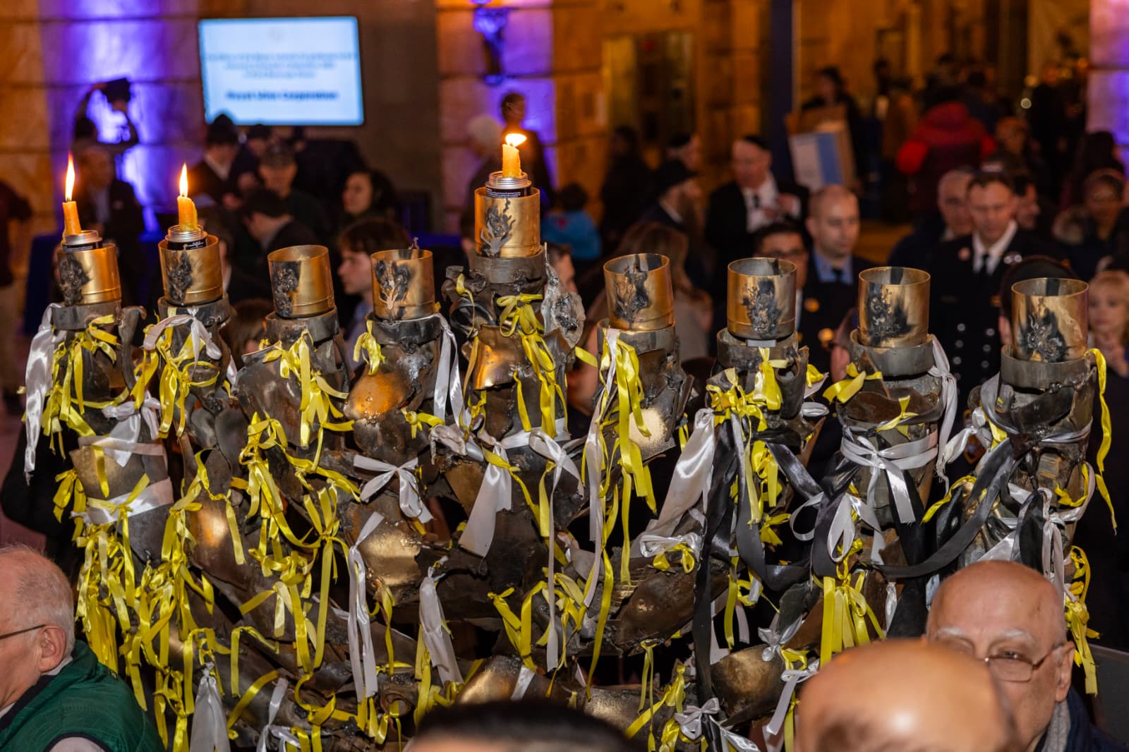 Outgoing NYC Mayor Eric Adams Lights Stunning “Menorah of Hope” at City Hall Hanukkah Event