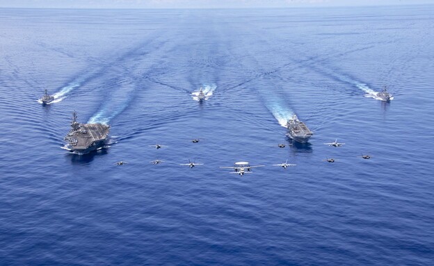 U.S. Navy forces closing in on Iran