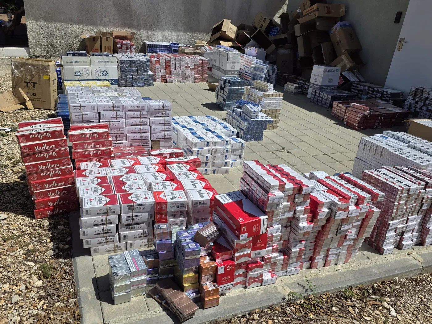 Smuggling cigarettes into the Gaza Strip