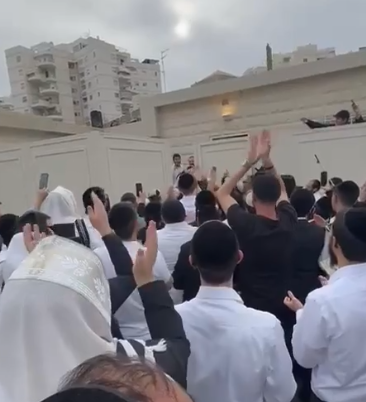 Yanuka's followers celebrate the good news