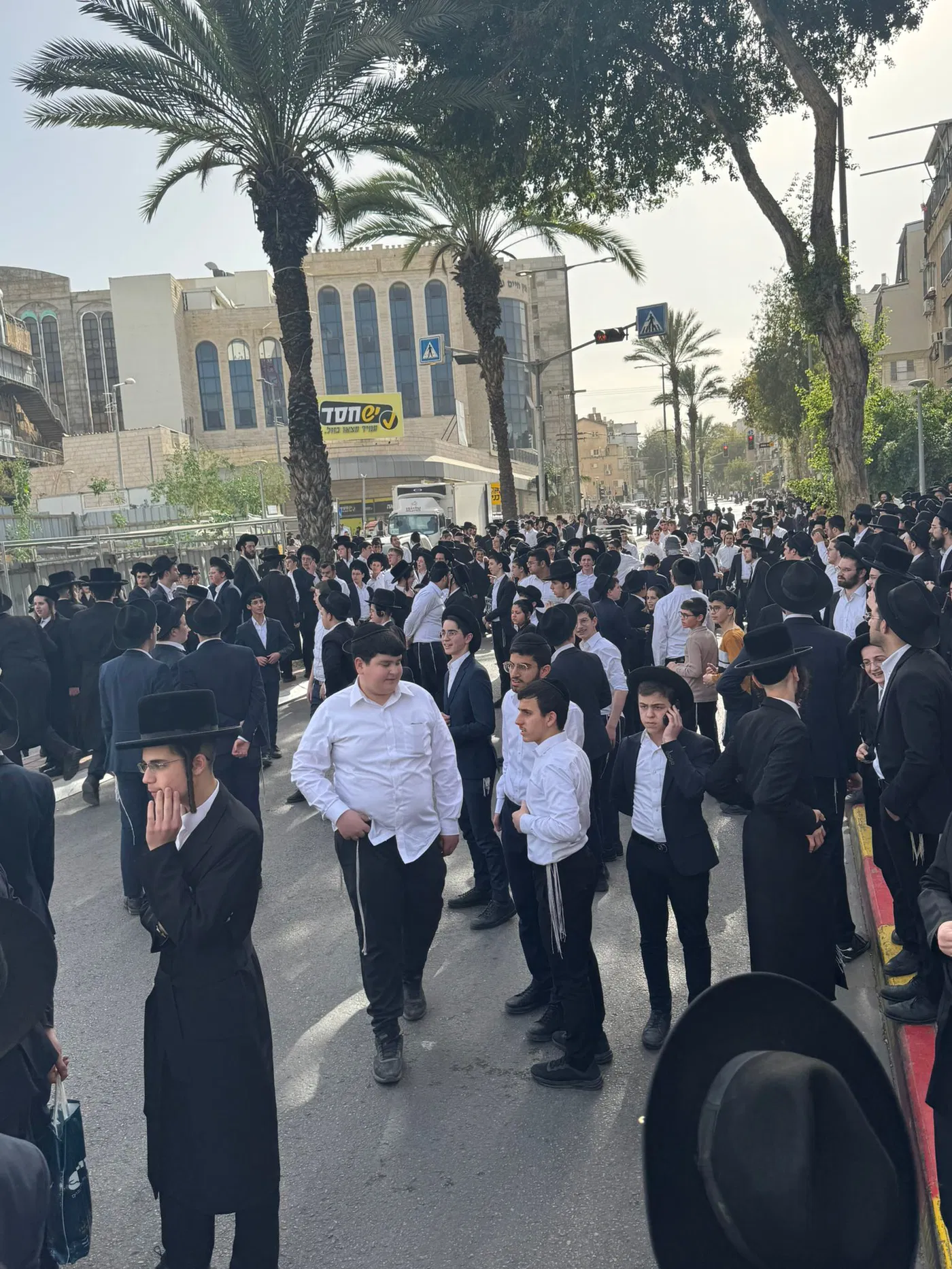 Protests at Vizhnitz-Merkaz