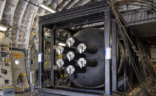 Nuclear reactor being transported in the US