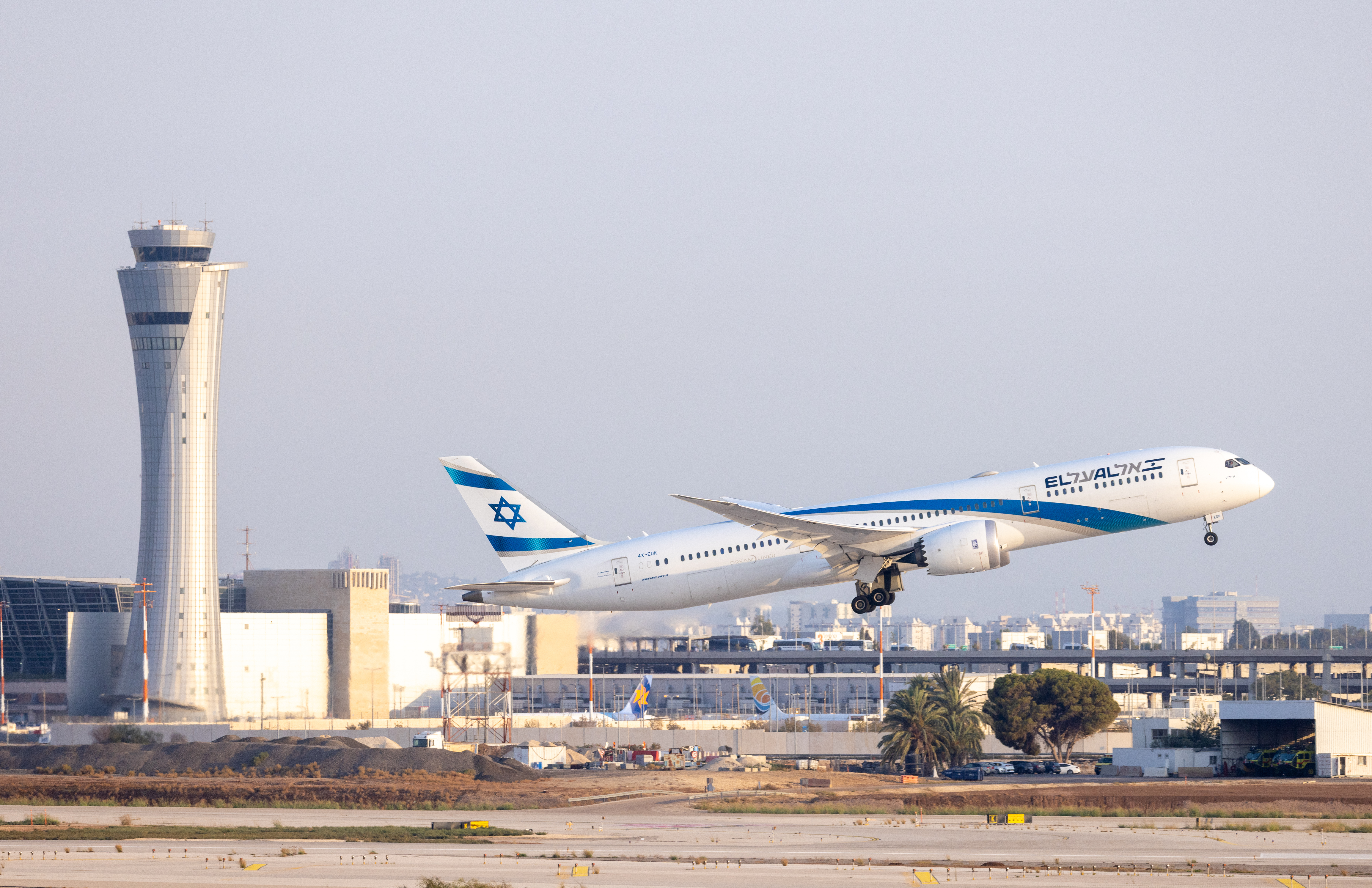 El Al plane takes off