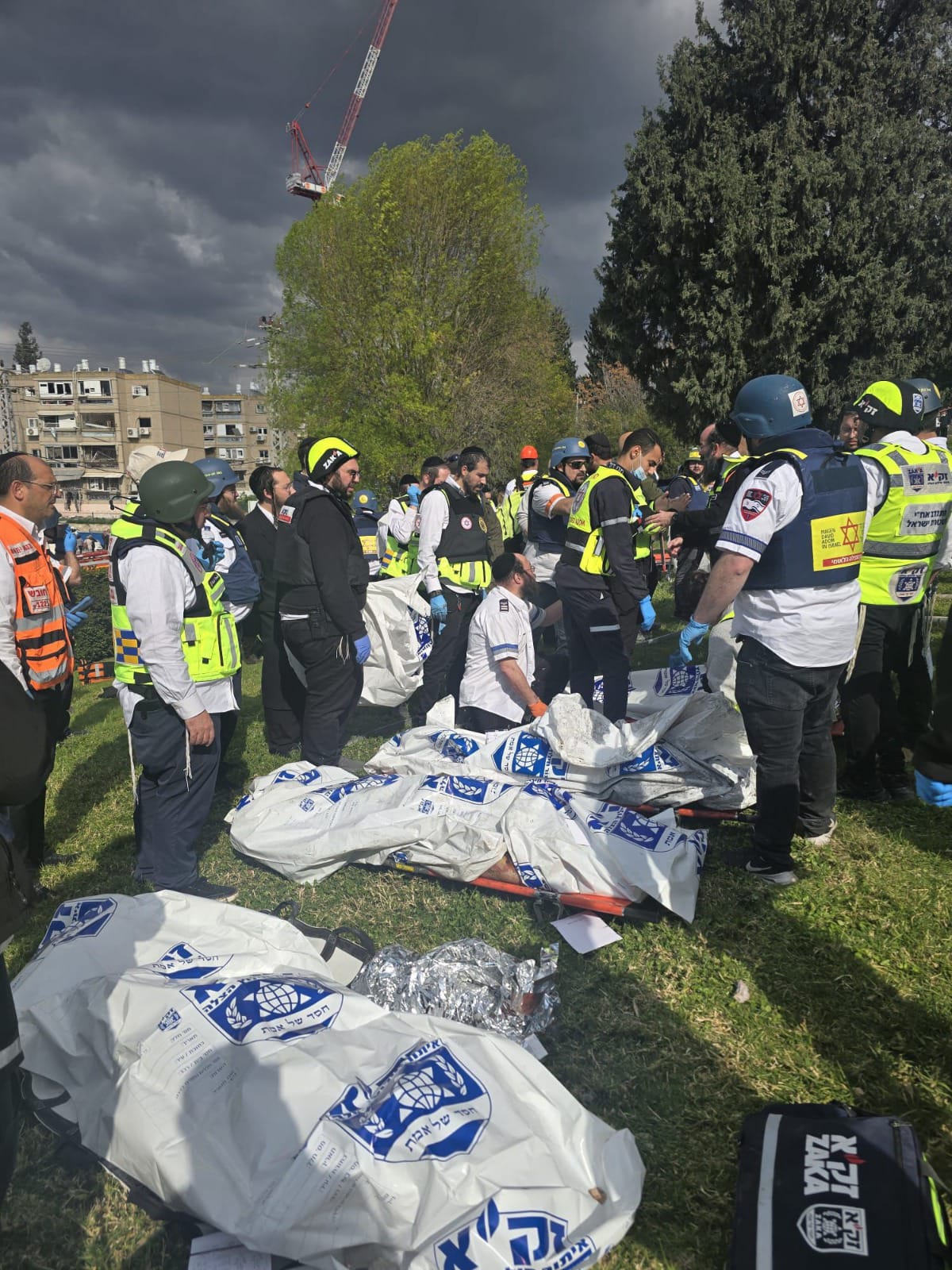 4 people died after an iranian missile barrage hit Old Beit Shemesh
